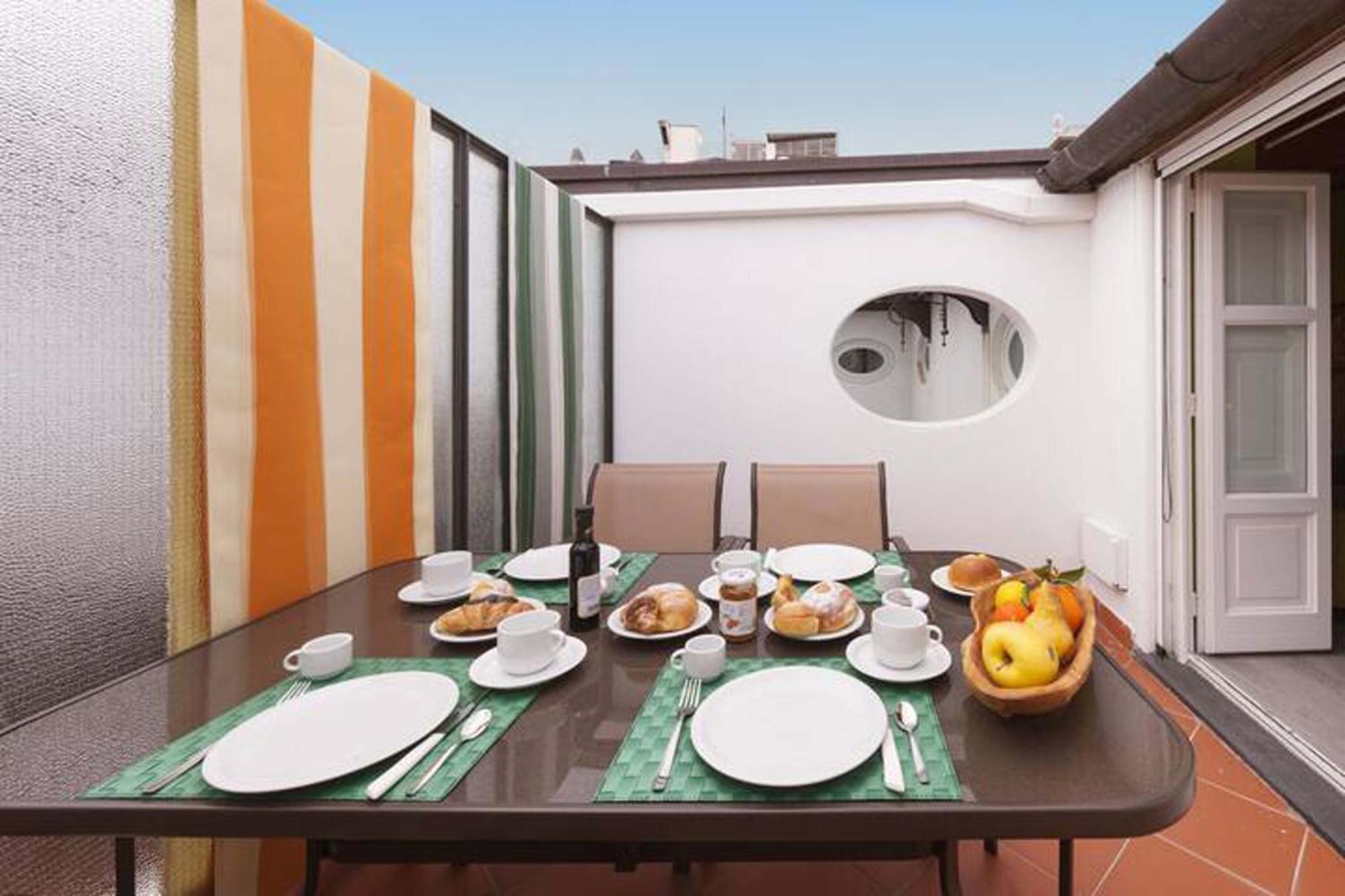 Amore Rentals - Appartamento Felice ซอร์เรนโต ภายนอก รูปภาพ